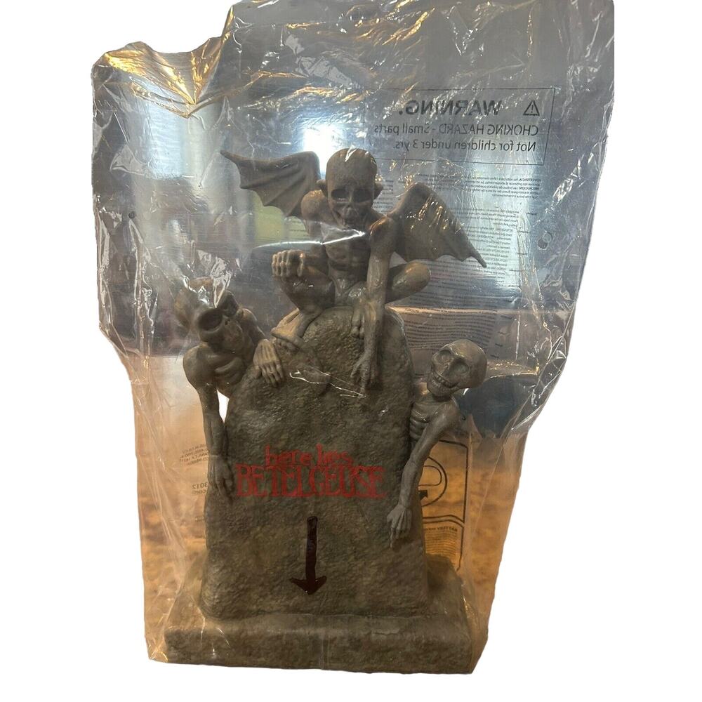 Beetlejuice Exclusive Tombstone Popcorn Bucket Lite Up Halloween SEALEDFAST SHIP